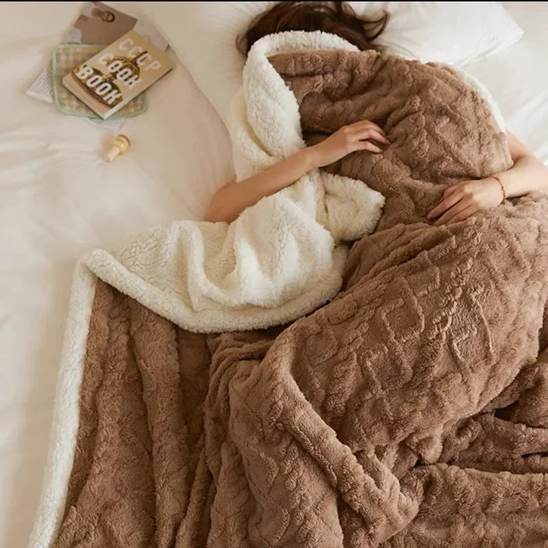 Kalsten | Thick Lambswool Winter Fleece Blanket - LuxyCozy