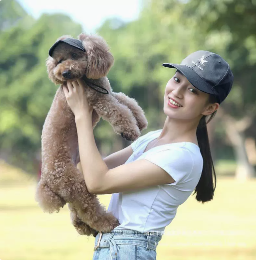 SunSafe Paws – UV Protection Hat for Dogs Kalsten