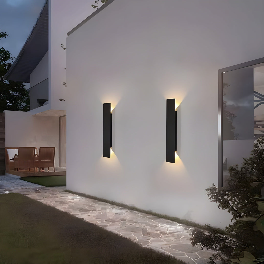 Light - Modern weatherproof LED wall lamp made of aluminum for outdoor use | Kalsten