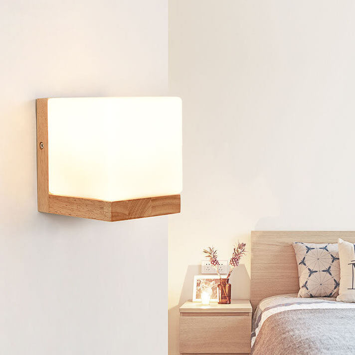 EcoChic Cube Wall Lamp – Sustainable & Modern Design Kalsten