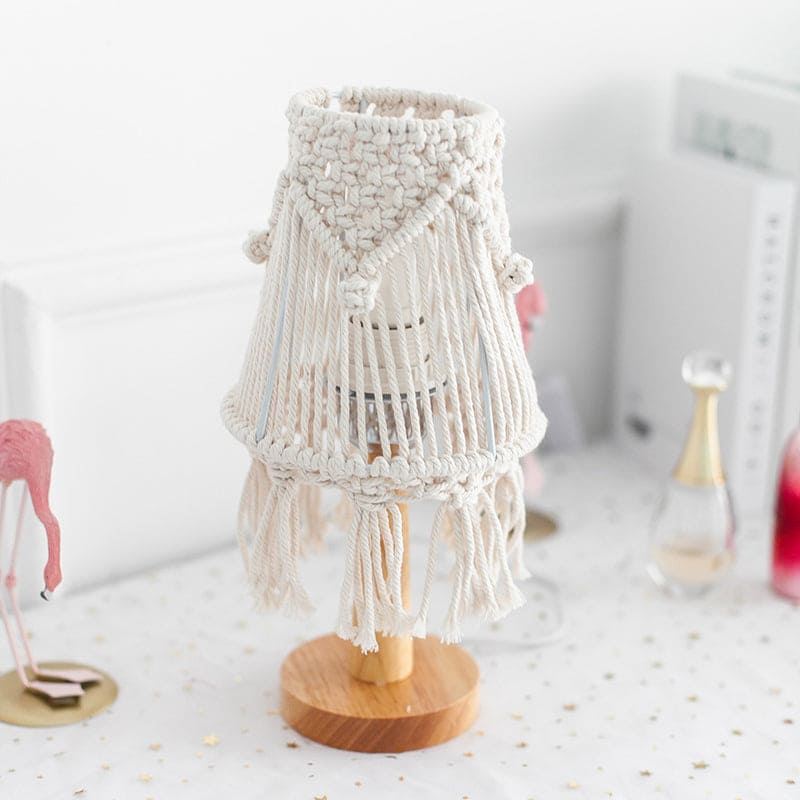 FeatherGlow Table Lamp – Luxe Table Lamp with Simplified Design Kalsten