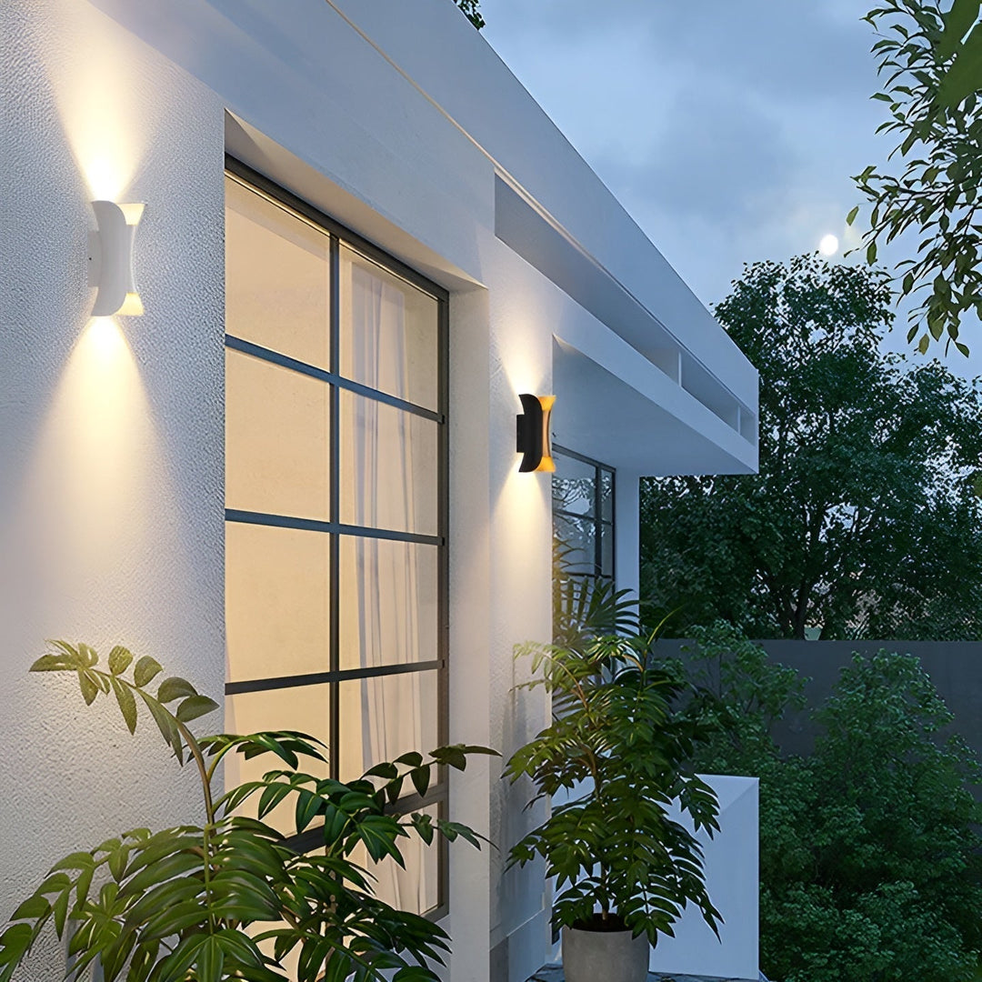 Luxuria Outdoor Wall Lamp - UrbanGlow LED Lighting Kalsten