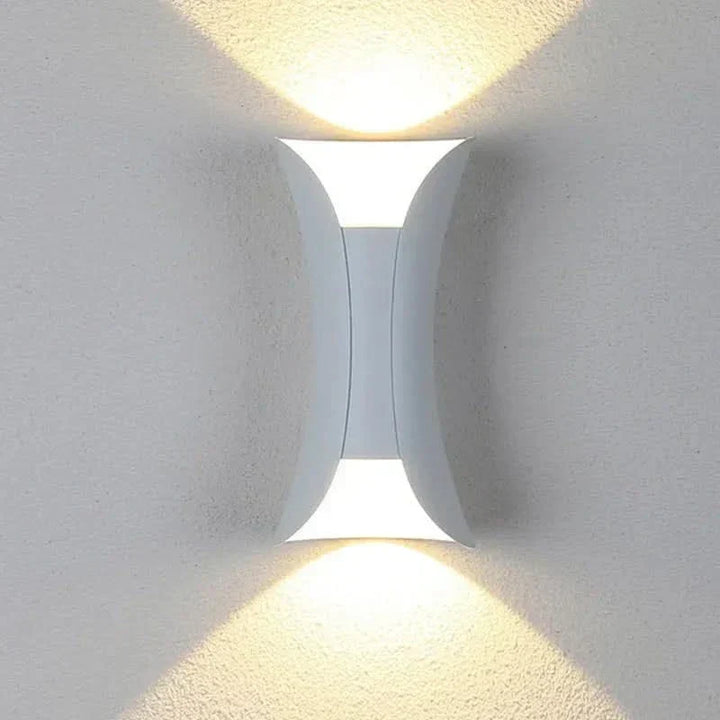 Kalsten | Weatherproof wall light with IP65 protection