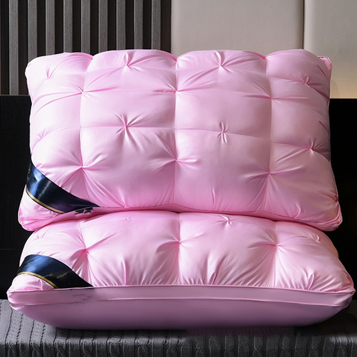 Ergonomic neck pillow with 3D quilting | Kalsten