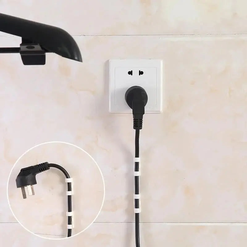 Kalsten | 20-piece cable holder for stress-free organization and elegant spatial feel