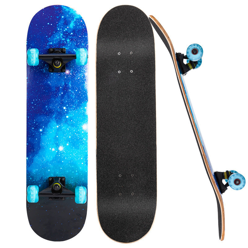 Sturdy Graphic Skateboard Kalsten