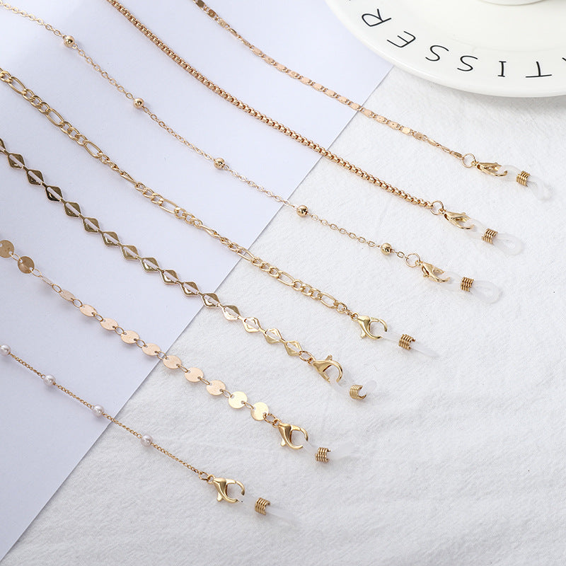 Necklace with beads and transparent pendants Kalsten