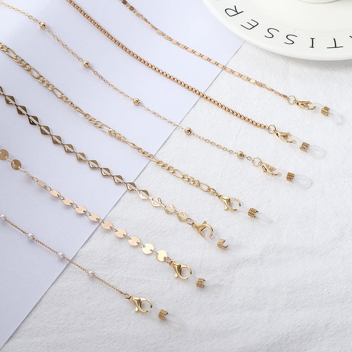 Necklace with beads and transparent pendants Kalsten