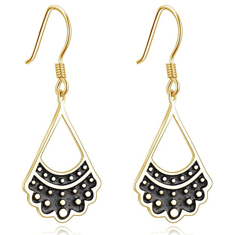 Elegant Gold and Black Fan-Shaped Earrings Kalsten
