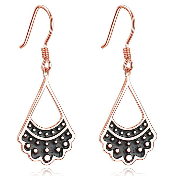 Elegant Gold and Black Fan-Shaped Earrings Kalsten
