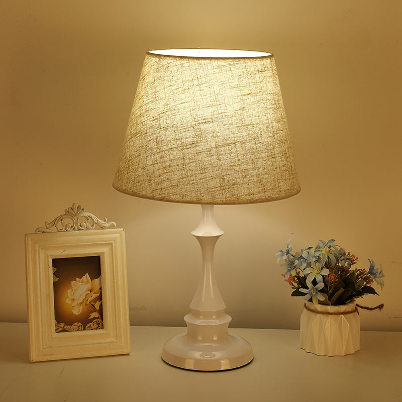 Modern Minimalist Table Lamp Kalsten