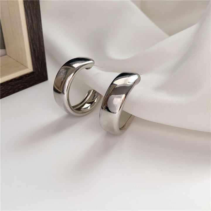 Fashionable Hoops Made of High-Quality Precious Metal Kalsten