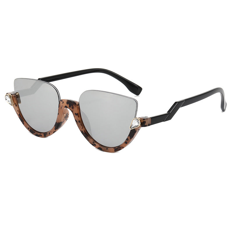 Ladies Cat-Eye Sunglasses with Glamorous Stone Accents Kalsten