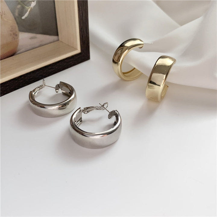 Fashionable Hoops Made of High-Quality Precious Metal Kalsten
