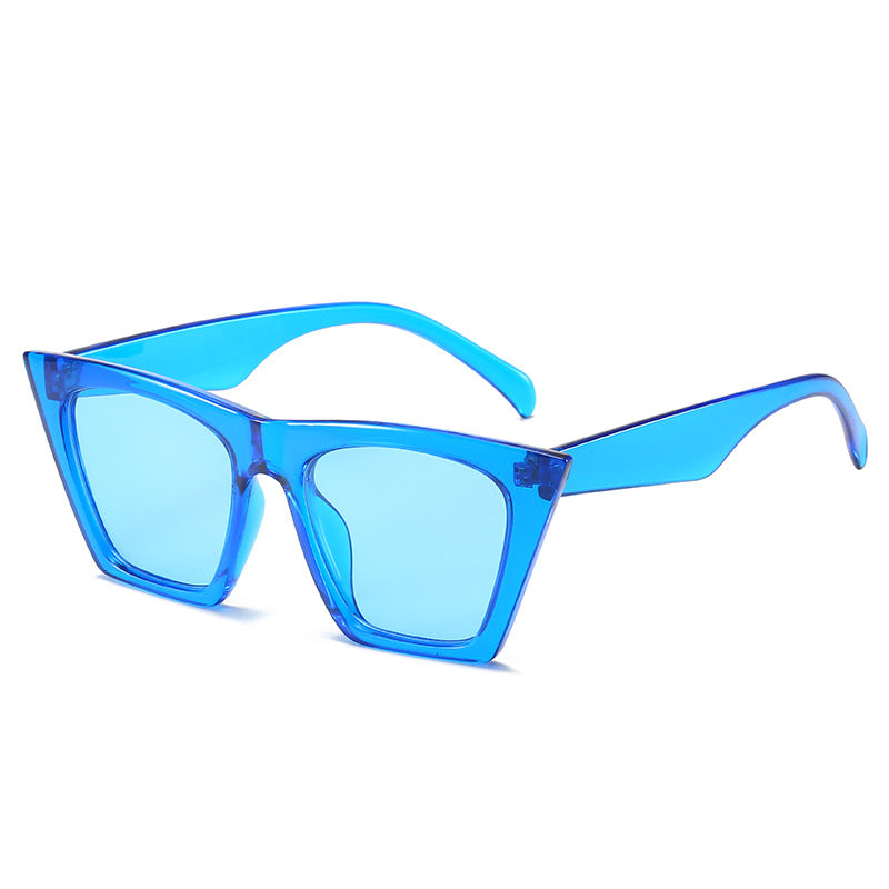 Ladies stylish sunglasses in striking leopard print Kalsten