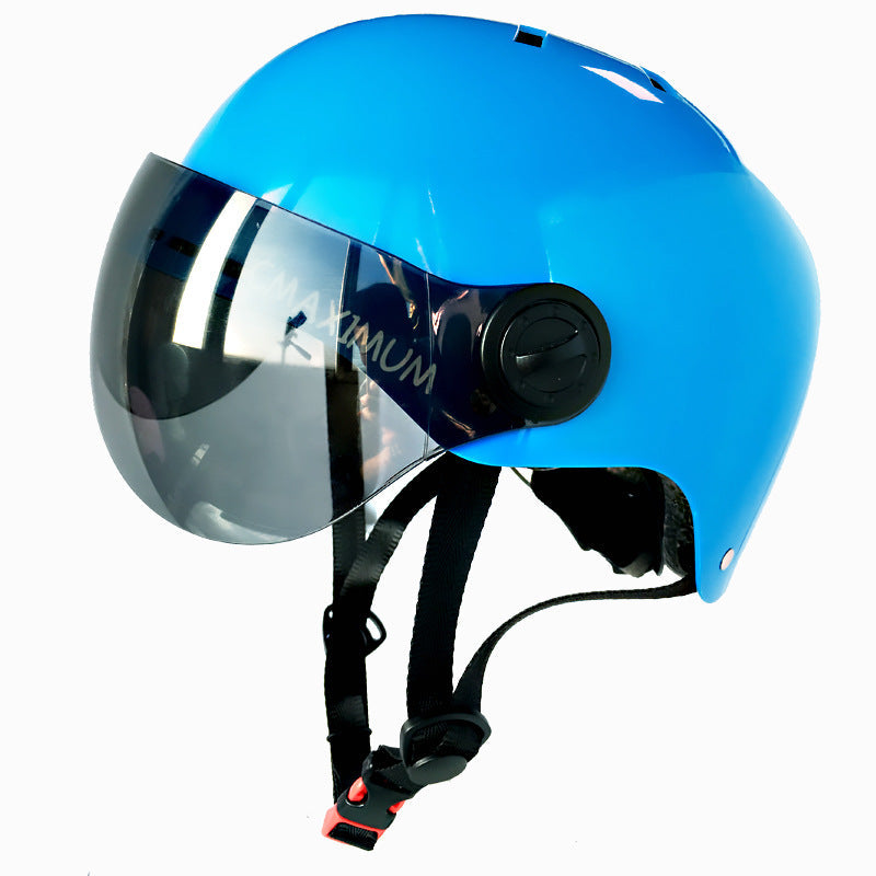 urban bicycle helmet with integrated tinted visor and adjustable chin strap Kalsten