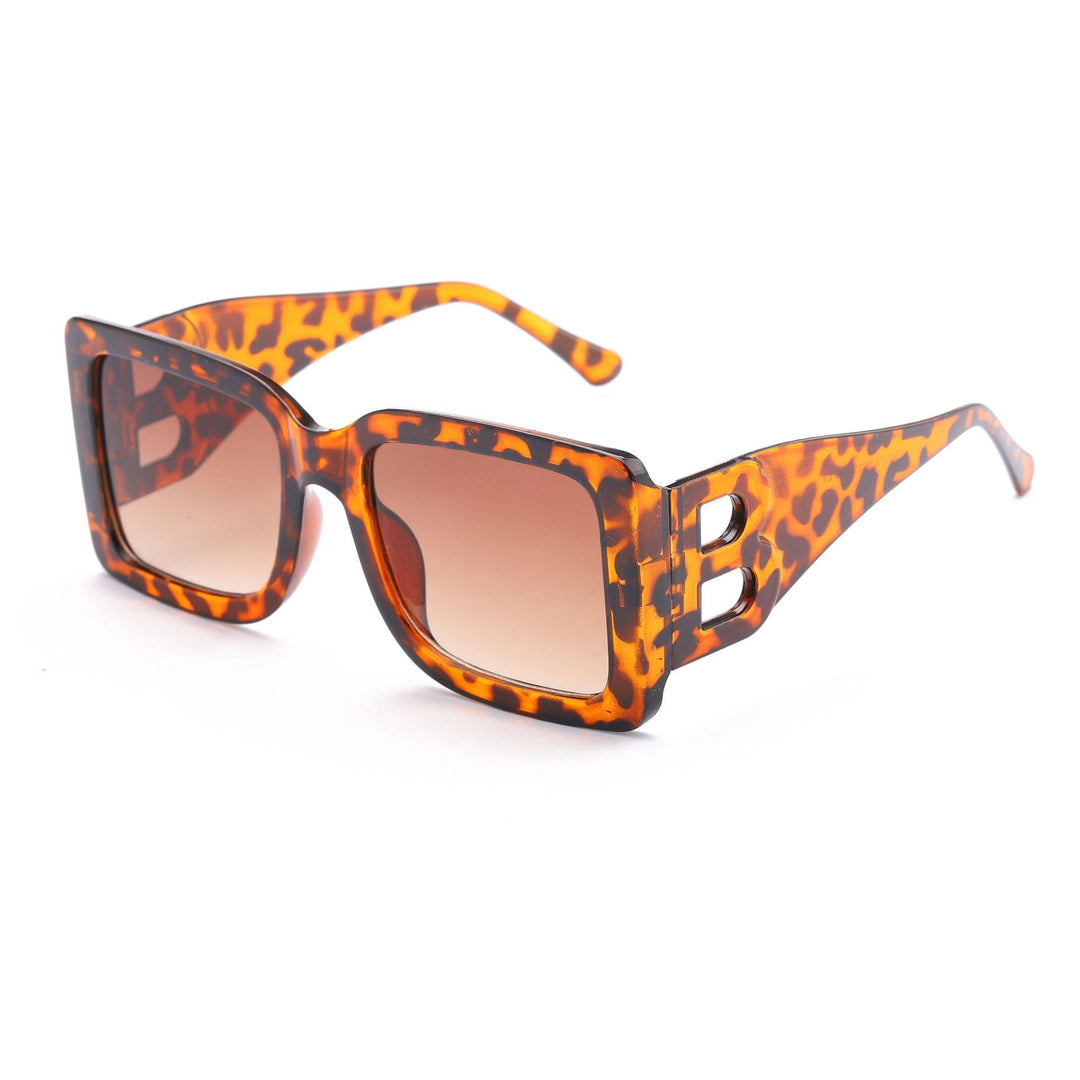 Women oversized sunglasses in elegant design Kalsten