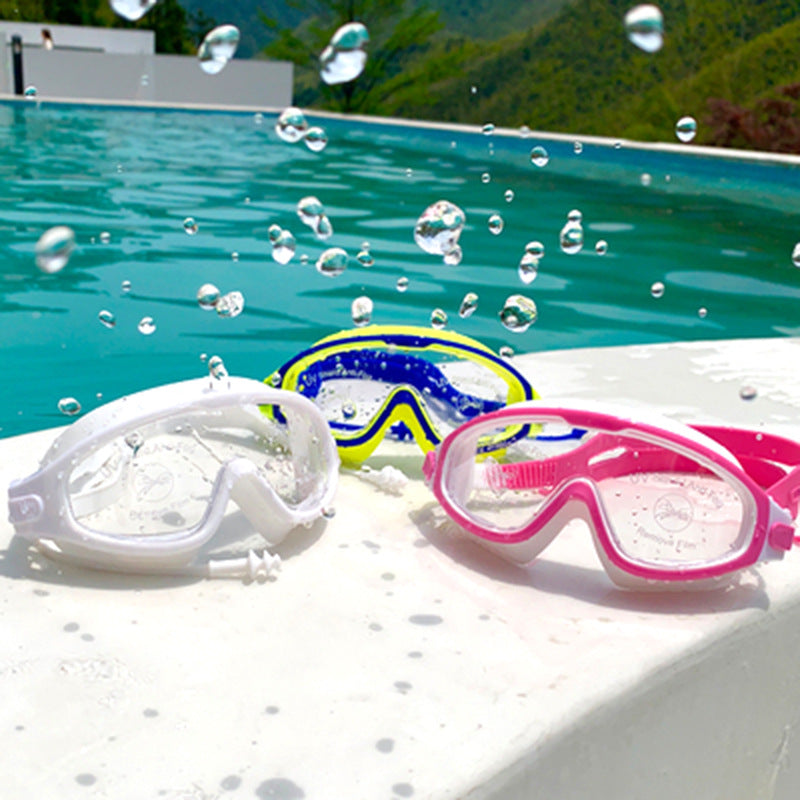 Swimming mask with ergonomic fit and clear view Kalsten