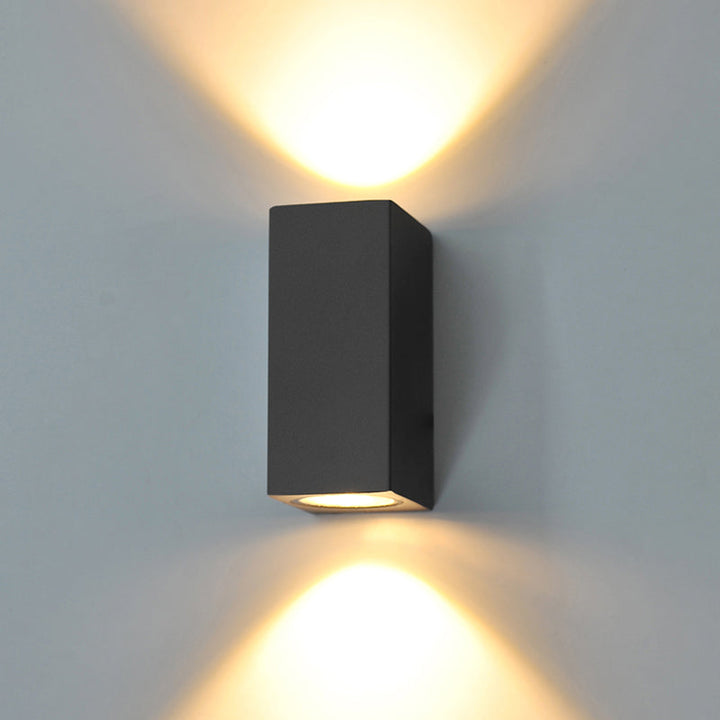 Aluminum Geometric Shaped Wall Sconce Minimalistic Black LED Wall Mount Light for Patio | Kalsten