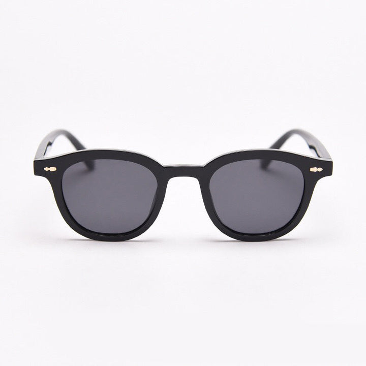 Fashionable sunglasses with round lenses and stylish frame Kalsten