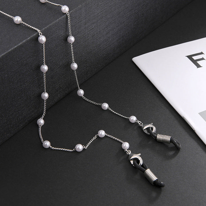 Elegant Pearl Chain Eyewear Holder Kalsten