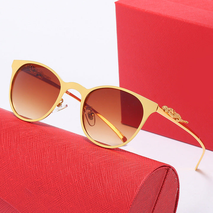 Women's corrective glasses with exclusive cat-eye frame and luxurious accents Kalsten