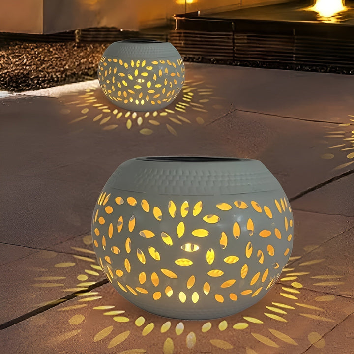 Elegant Solar Garden Light with Dots - Atmospheric Outdoor Lighting Kalsten