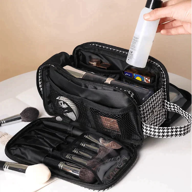 Portable cosmetics bag with large capacity | Kalsten