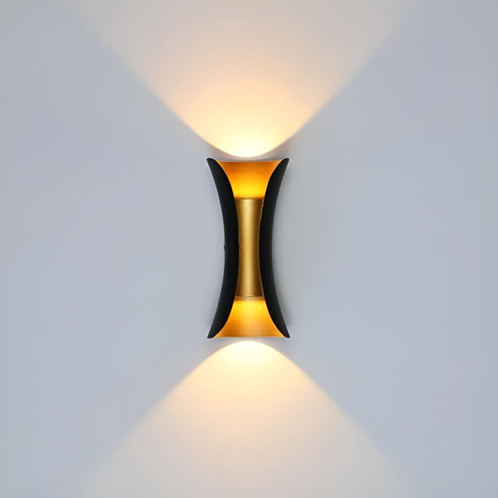 Luxuria Outdoor Wall Lamp - UrbanGlow LED Lighting Kalsten