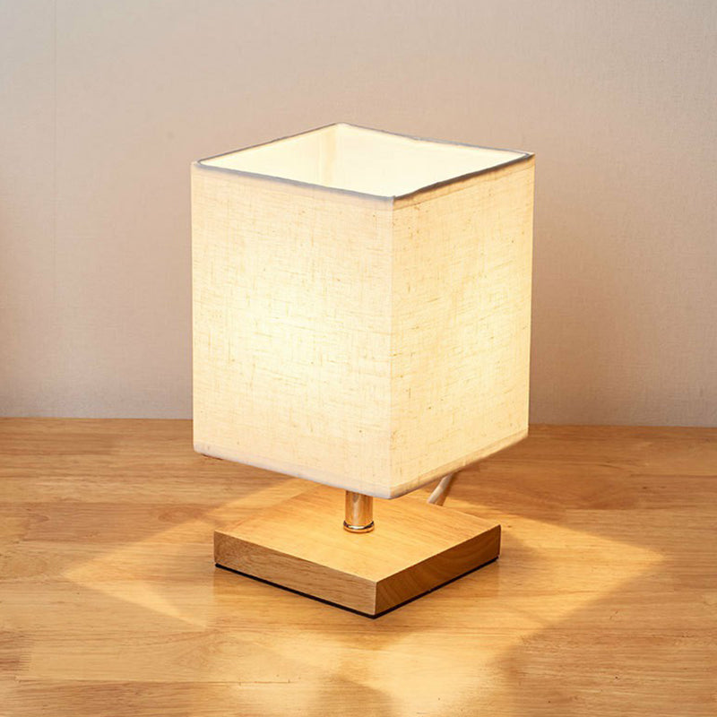 Stylish Minimalistic Table Lamp - LinenWood | Kalsten