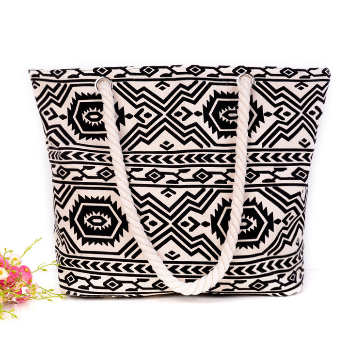 Spacious shopping bag with striking ethnic pattern Kalsten