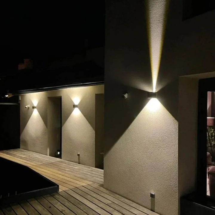 Modern Black Aluminum Wall Lamp Kalsten