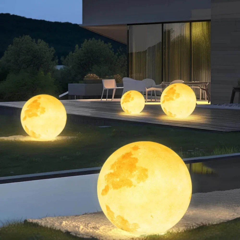 Kalsten | Selene Moon Garden Light