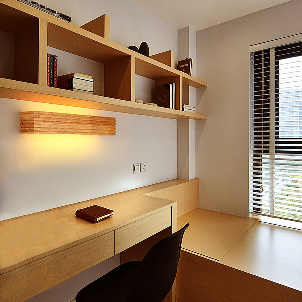 Modern Wood LED Wall Light Kalsten