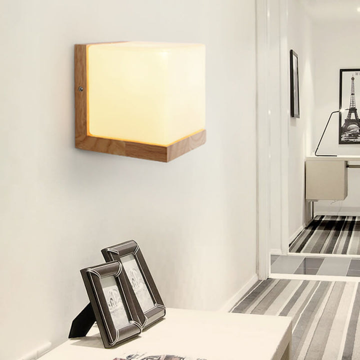 EcoChic Cube Wall Lamp – Sustainable & Modern Design Kalsten