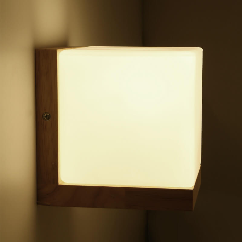 EcoChic Cube Wall Lamp – Sustainable & Modern Design Kalsten