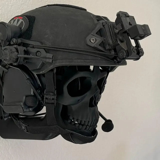 3D Skull Helmet Display Stand | Kalsten