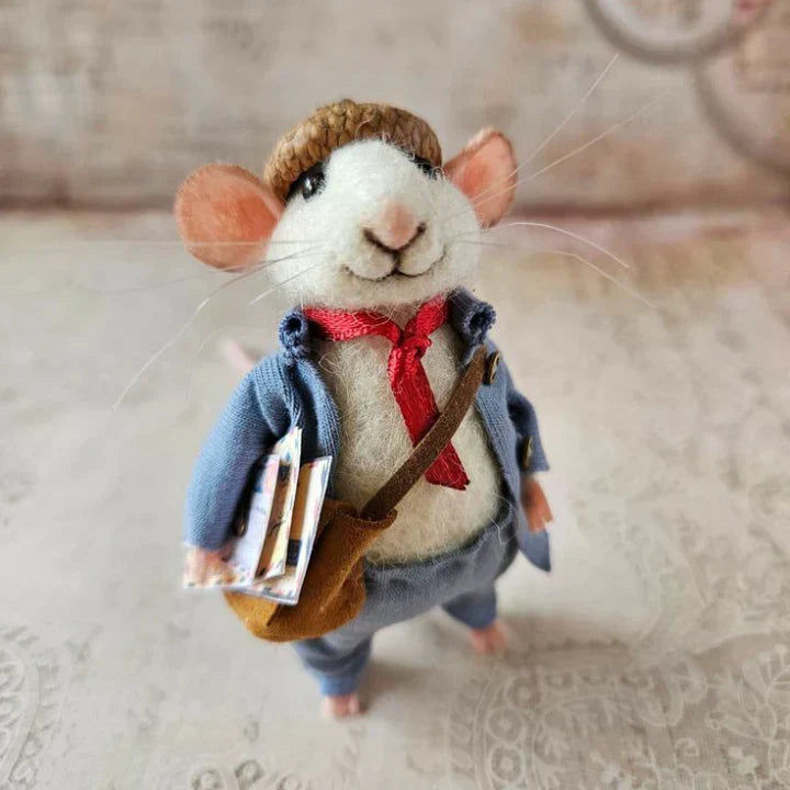 Kalsten | Handmade felt mouse | Christmas decoration & gift idea | Needle felted from wool & fabric | Sustainable
