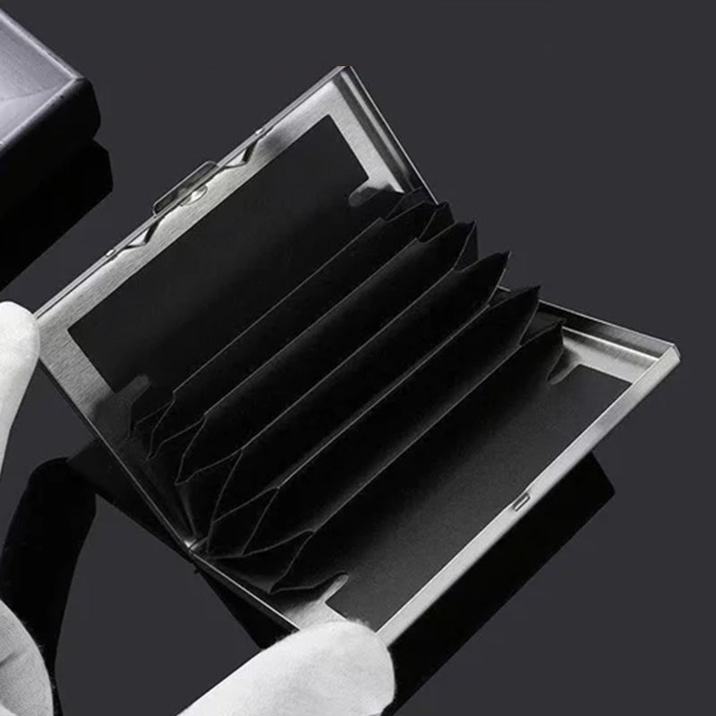 Kalsten | Ultral thin card case with theft and demagnetization protection