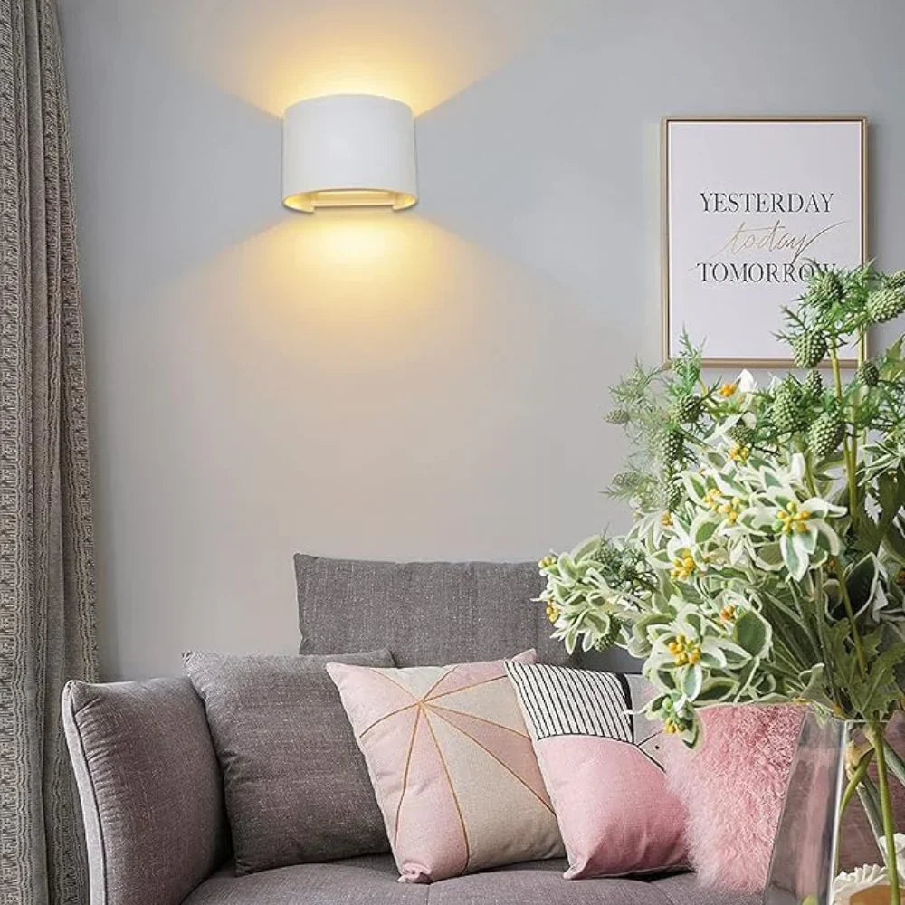 Lumière Royale - Stylish modern LED cube wall lamp (White) Kalsten