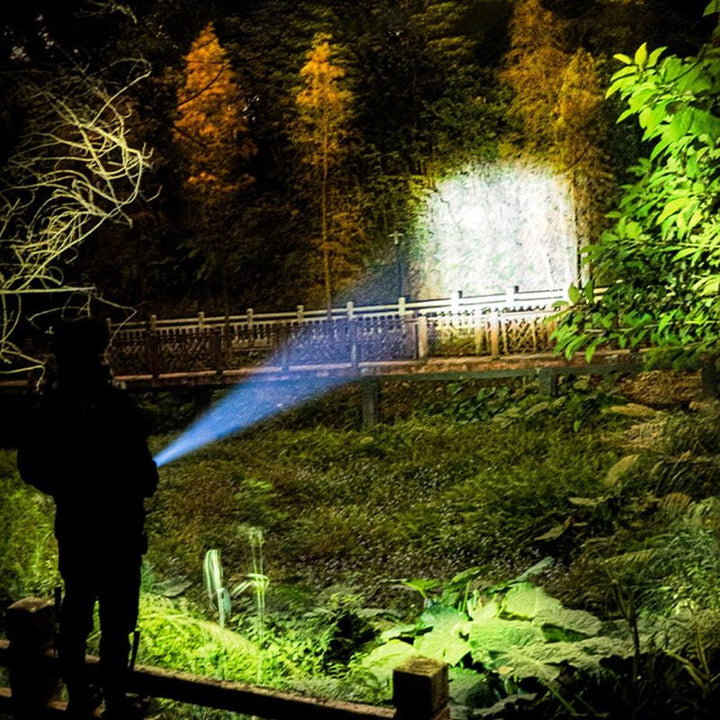 Powerful LED flashlight | Kalsten