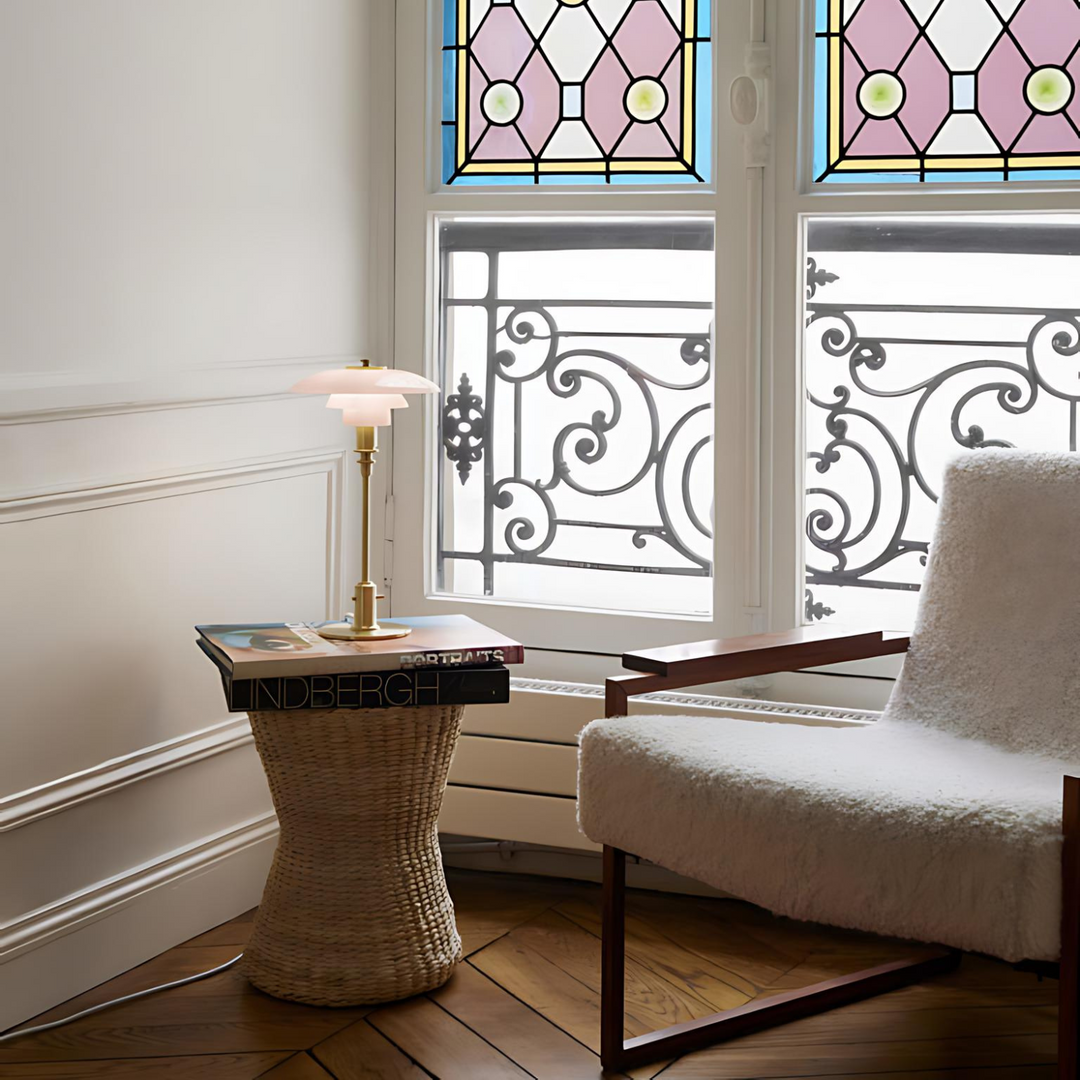 Lumière Serein - Elegant Metal Table Lamp Kalsten