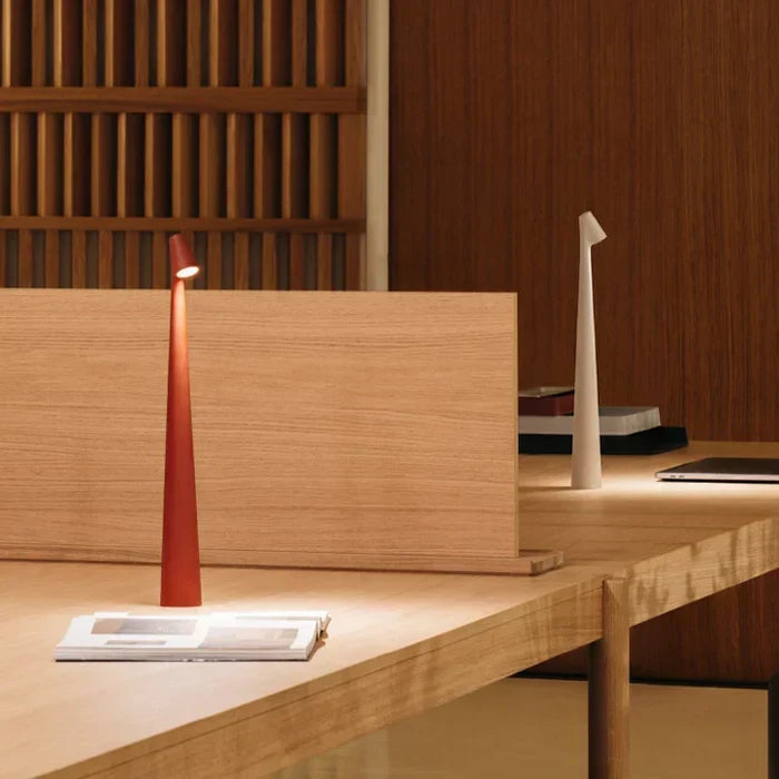 LuminEssence Glow Sculpting Table Lamp | Kalsten