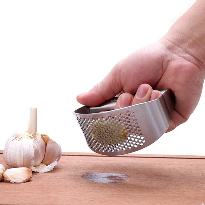 Manual stainless steel garlic press | Kalsten