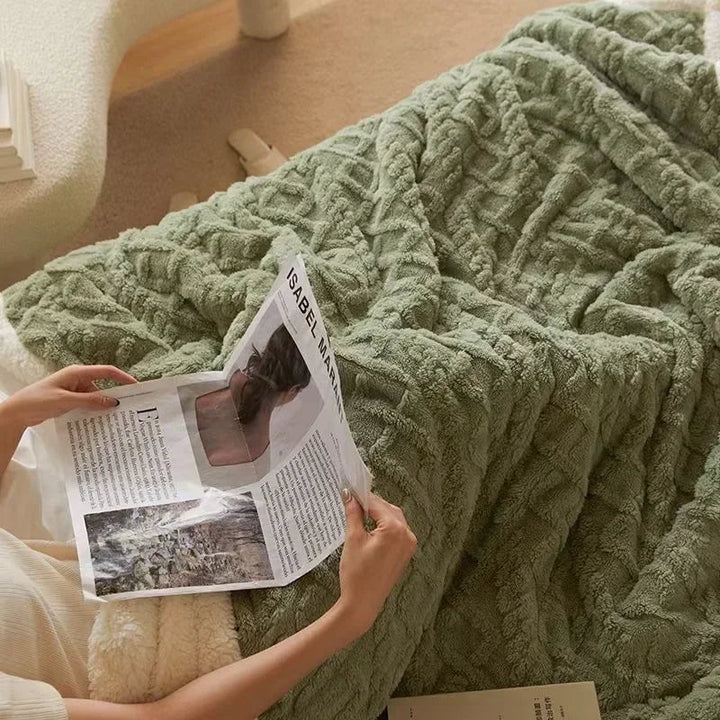 Kalsten | Thick Lambswool Winter Fleece Blanket - LuxyCozy