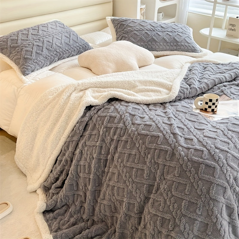 Vintage Luxe Reversible Fleece Blanket - Essential for Winter Kalsten