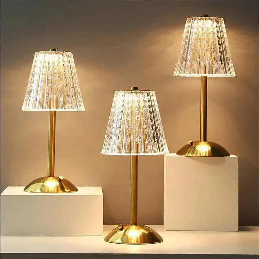 CrystalLuxe - Vintage Table Lamp with Elegant Shine | Kalsten