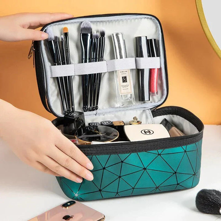 The ideal make-up pouch Practical and elegant Travel in style! | Kalsten