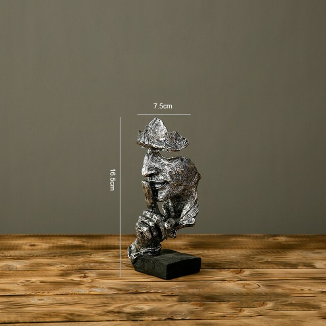 Kalsten | Three monkeys with a message – a sculpture full of meaning