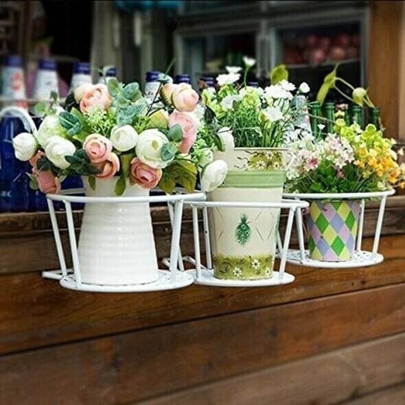 VerdaLift Plant Hanging Shelf — Finally rock-solid support for your balcony dreams | Kalsten